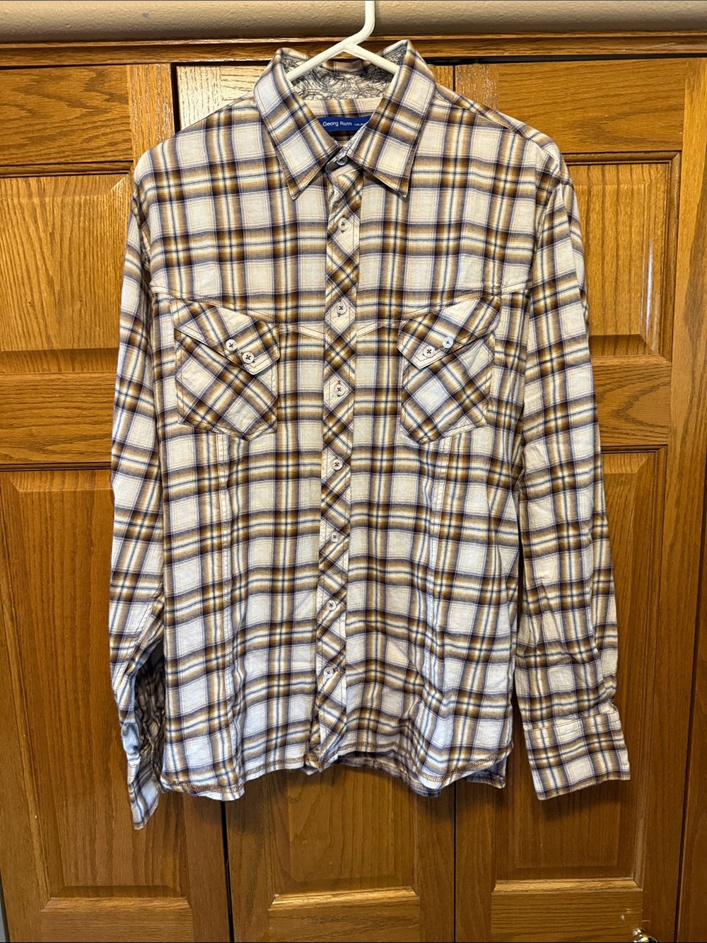 Classic Plaid Button-Down Shirt in Cream & Brown-XL
